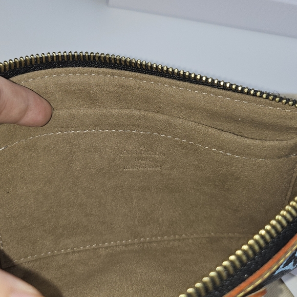 Authentic Louis Vuitton Milla MM multicolor in Excellent preowned condition - Picture 8 of 17